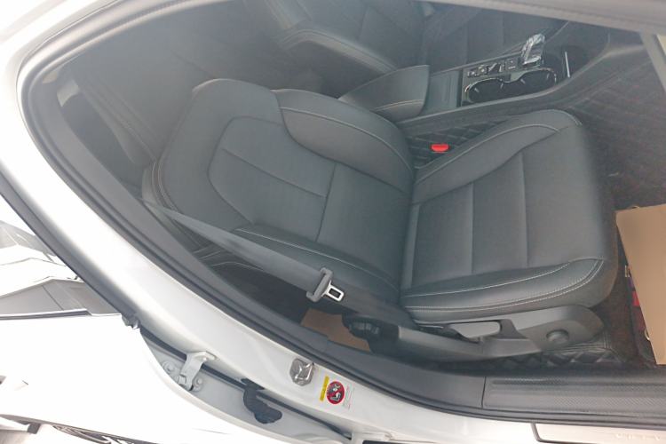 Used Volvo XC40 2021 T4 Four-Wheel Drive Smart Luxury Edition Right Front Seat