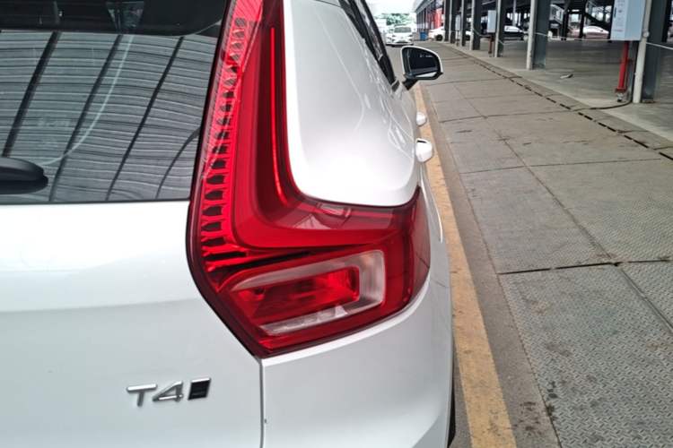 Used Volvo XC40 2021 T4 4x4 SmartDrive Fashion Edition Right Rear Taillight