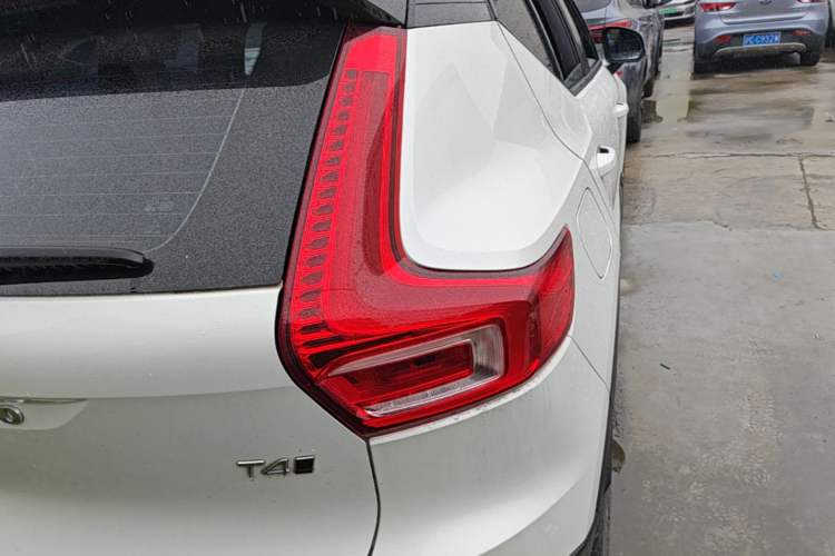Used Volvo XC40 2021 T4 Four-Wheel Drive Smart & Sporty Edition Right Rear Taillight