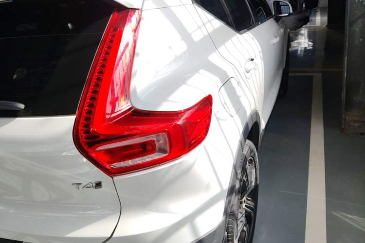 Used Volvo XC40 2021 T4 Four-Wheel Drive Smart Luxury Edition Right Rear Taillight