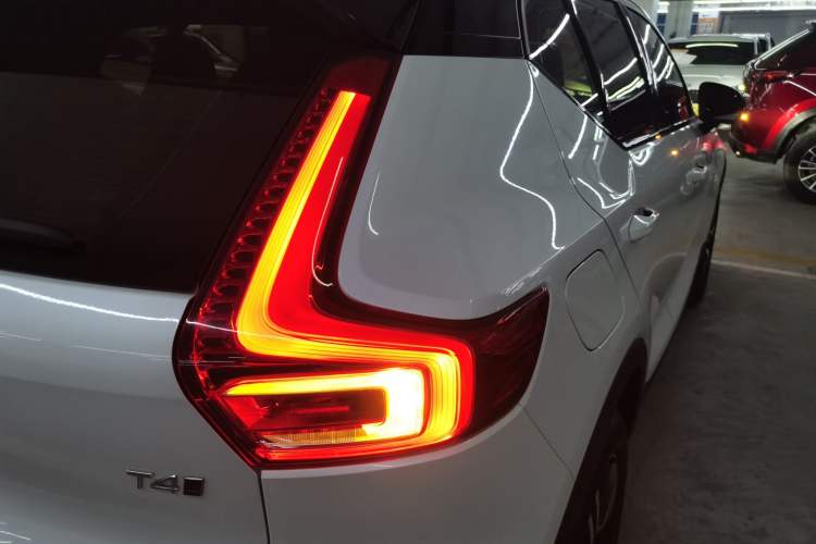 Used Volvo XC40 2021 T4 Four-Wheel Drive Smart & Sporty Edition Right Rear Taillight