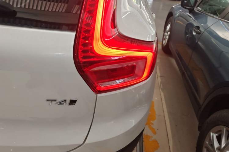 Used Volvo XC40 2021 T4 Four-Wheel Drive Smart & Sporty Edition Right Rear Taillight