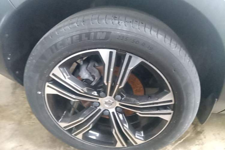 Used Volvo XC40 2021 T4 Four-Wheel Drive Smart Luxury Edition Right Rear Wheel Hub