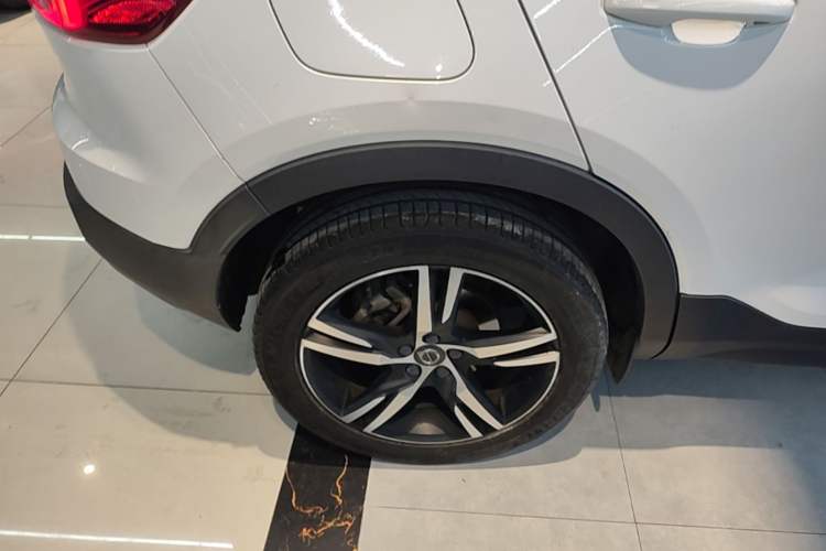 Used Volvo XC40 2021 T4 Four-Wheel Drive Zhiya Sport Edition Right Rear Wheel Hub