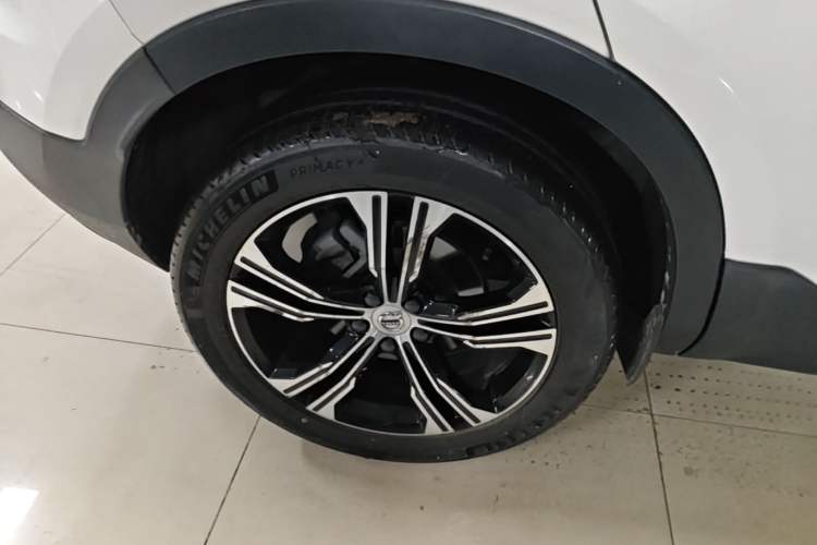 Used Volvo XC40 2021 T4 Four-Wheel Drive Smart Luxury Edition Right Rear Wheel Hub