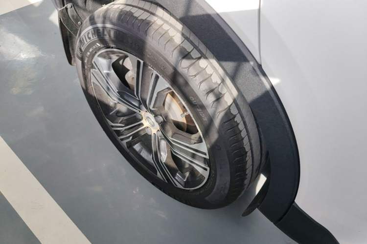 Used Volvo XC40 2021 T4 Four-Wheel Drive Smart Luxury Edition Right Rear Wheel Hub