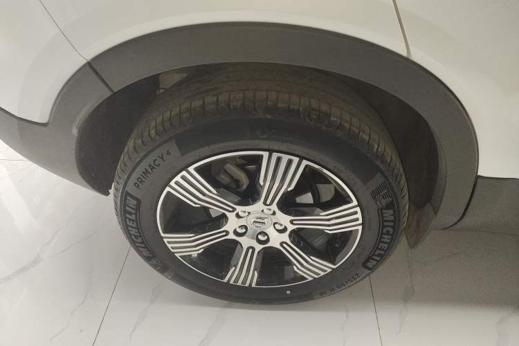 Used Volvo XC40 2021 T3 Zhiyuan Luxury Edition Right Rear Wheel Hub
