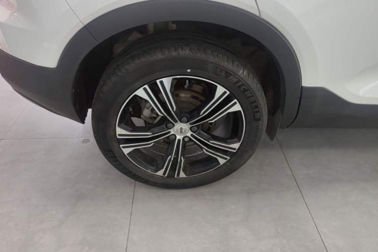 Used Volvo XC40 2021 T4 Four-Wheel Drive Smart Luxury Edition Right Rear Wheel Hub