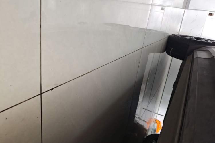 Used Volvo XC40 2021 T4 4x4 SmartDrive Fashion Edition Right Side Sill