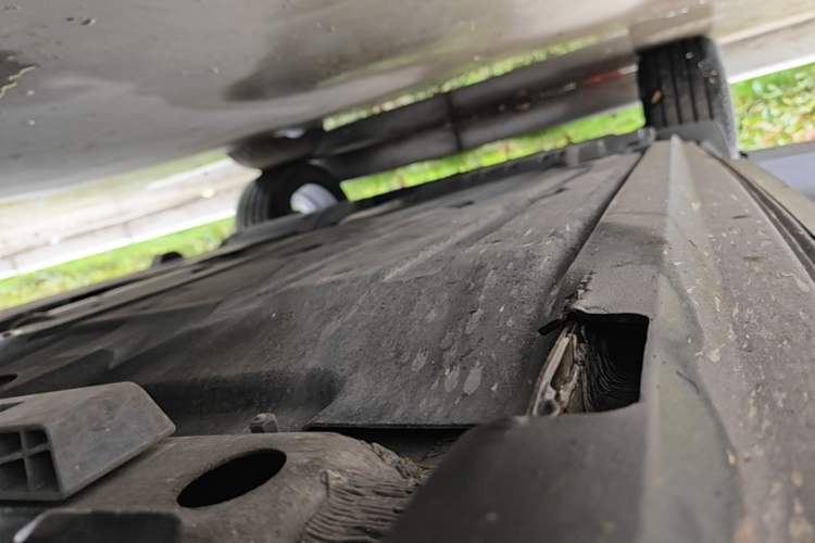 Used Volvo XC40 2021 T4 Four-Wheel Drive Smart & Sporty Edition Right Side Sill
