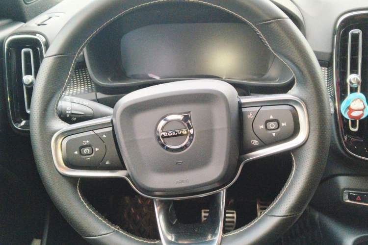 Used Volvo XC40 2021 T4 Four-Wheel Drive Smart & Sporty Edition Steering Wheel
