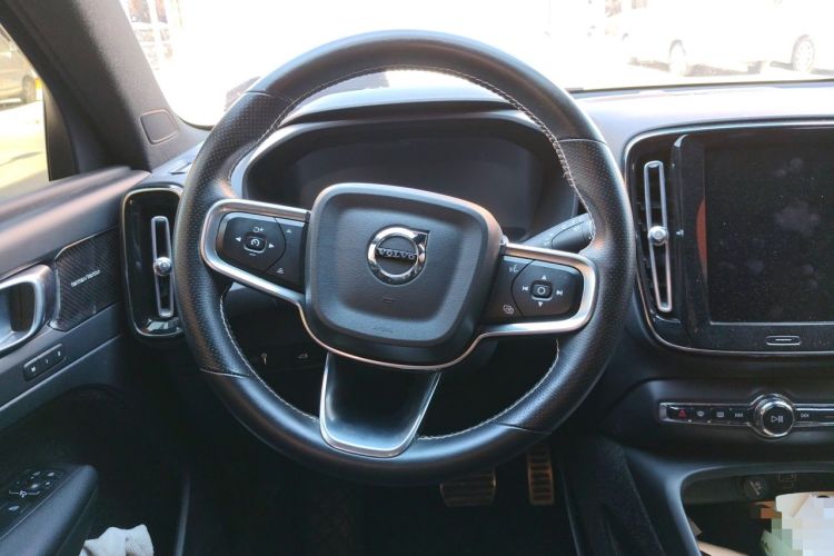 Used Volvo XC40 2021 T4 Four-Wheel Drive Zhiya Sport Edition Steering Wheel