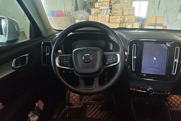 Used Volvo XC40 2021 T3 Smart & Stylish Edition Steering Wheel