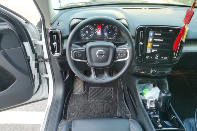 Used Volvo XC40 2021 T4 Four-Wheel Drive Smart Luxury Edition Steering Wheel
