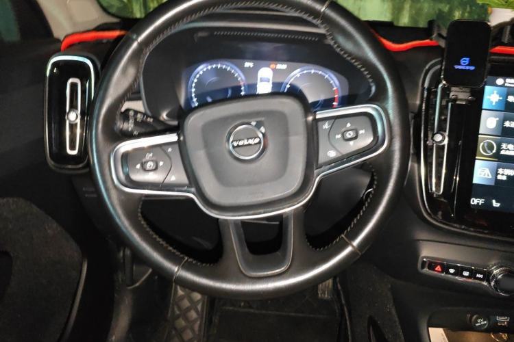 Used Volvo XC40 2021 T4 Four-Wheel Drive Smart Luxury Edition Steering Wheel