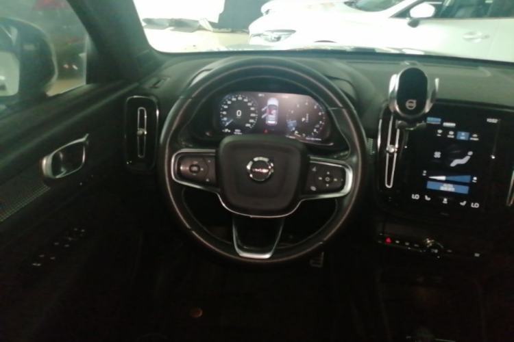 Used Volvo XC40 2021 T4 Four-Wheel Drive Smart & Sporty Edition Steering Wheel