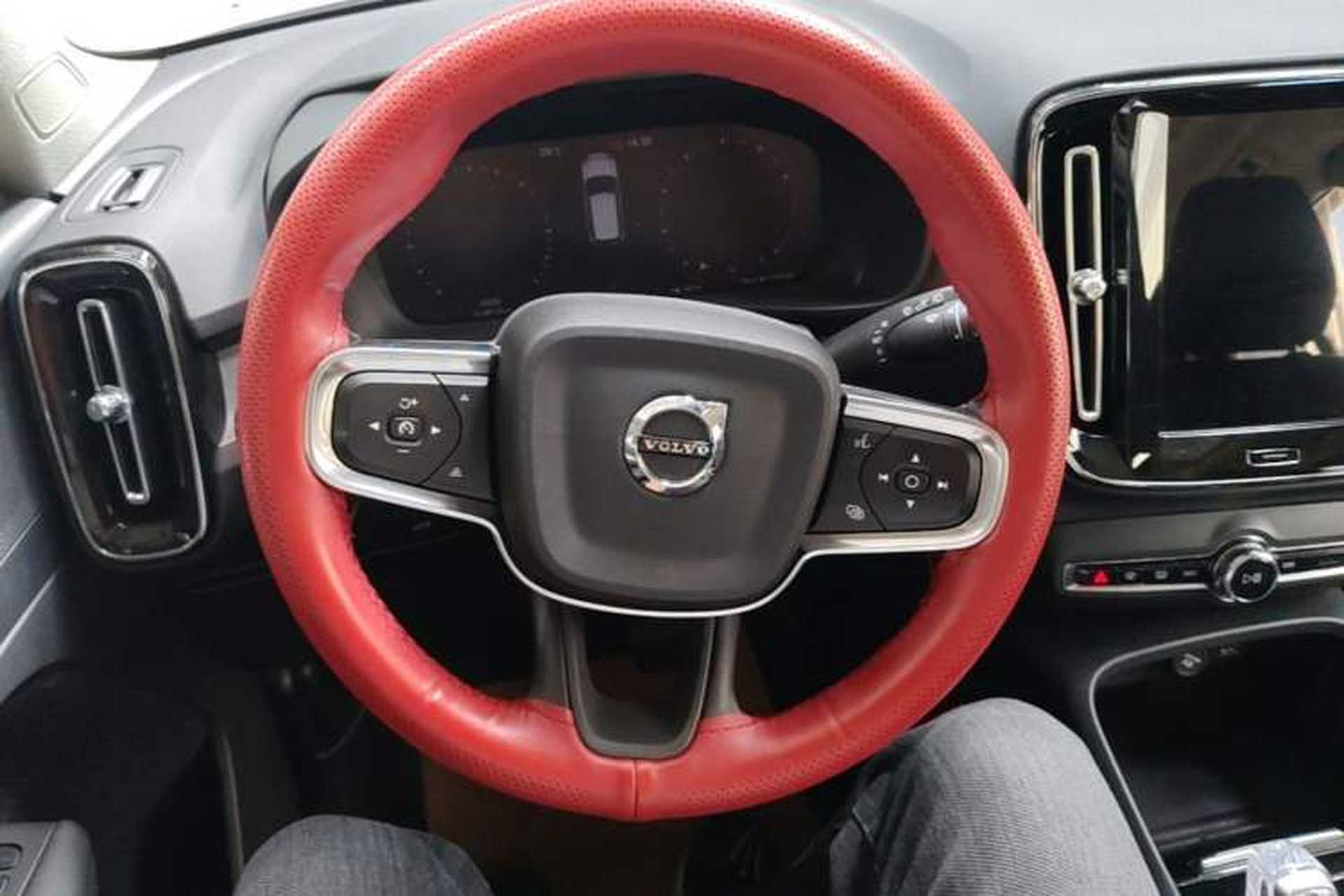Used Volvo XC40 2021 T4 Four-Wheel Drive Smart Luxury Edition Steering Wheel