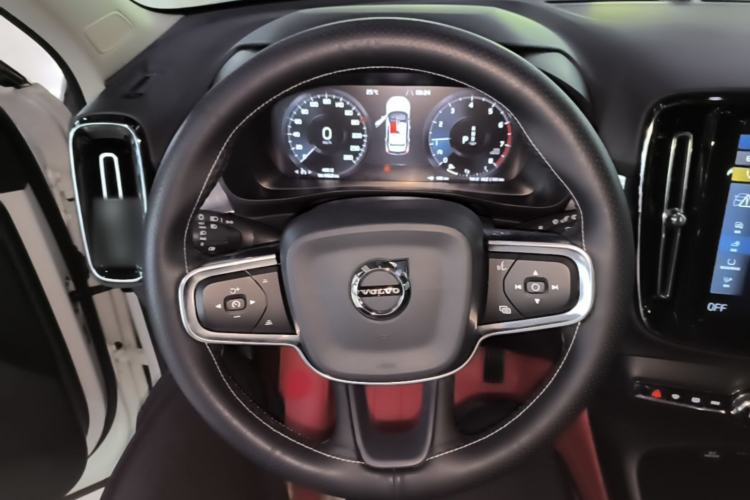 Used Volvo XC40 2021 T3 Smart & Stylish Edition Steering Wheel