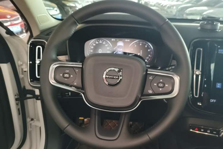 Used Volvo XC40 2021 T3 Smart & Stylish Edition Steering Wheel