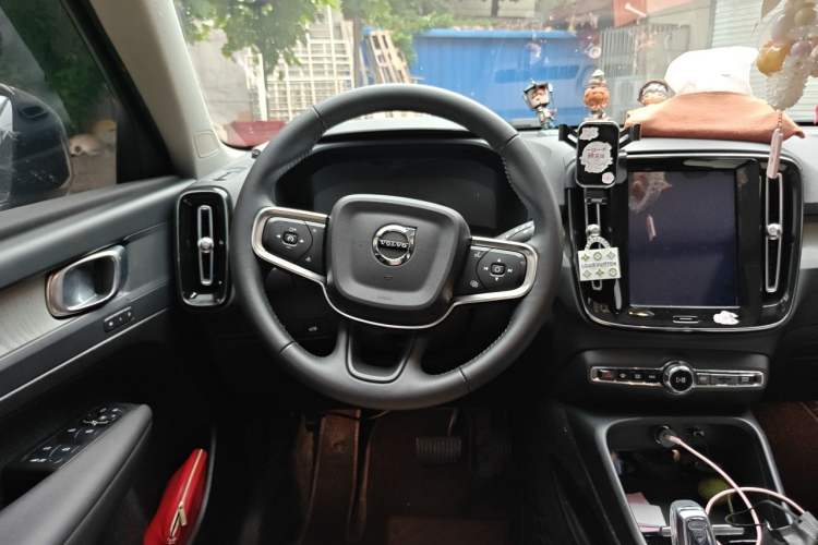 Used Volvo XC40 2021 T4 Four-Wheel Drive Smart Luxury Edition Steering Wheel