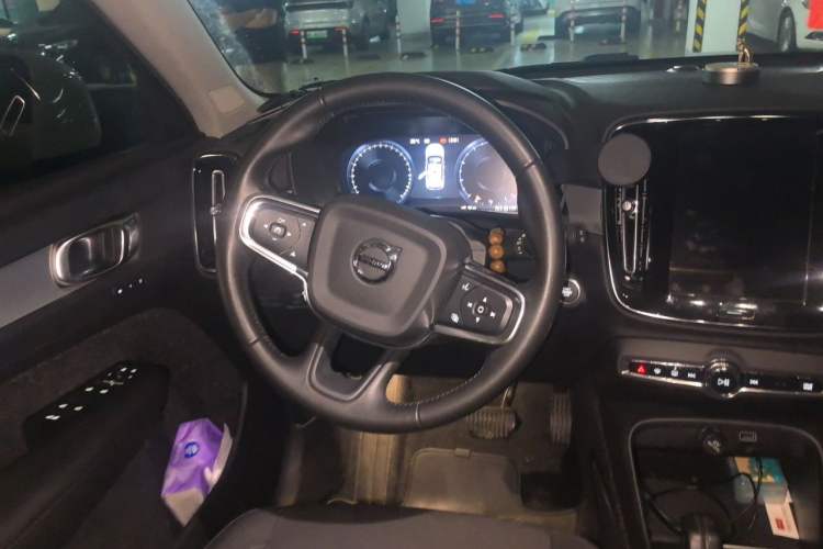 Used Volvo XC40 2021 T3 Smart & Stylish Edition Steering Wheel