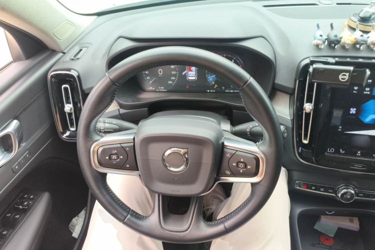 Used Volvo XC40 2021 T4 Four-Wheel Drive Smart Luxury Edition Steering Wheel