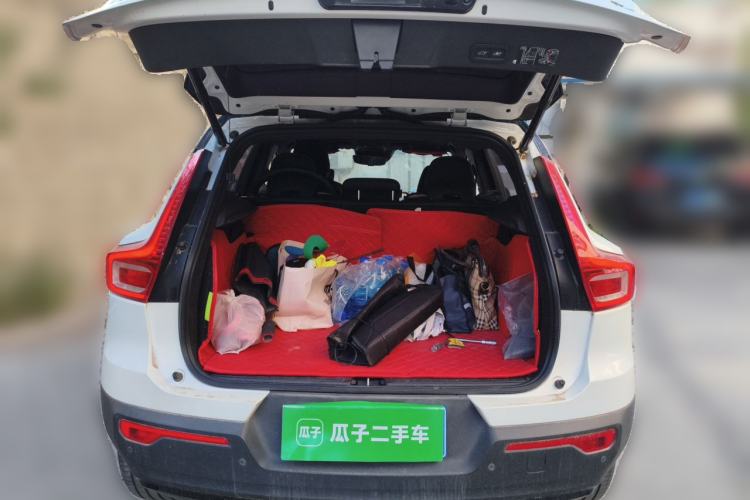 Used Volvo XC40 2021 T4 Four-Wheel Drive Smart & Sporty Edition Trunk