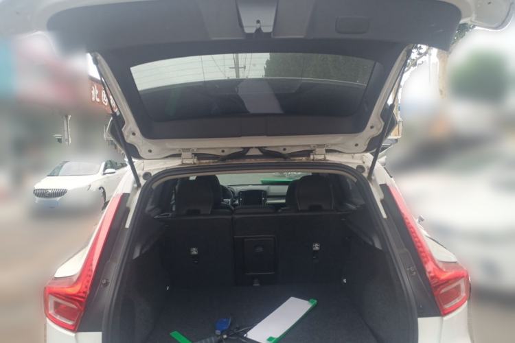 Used Volvo XC40 2021 T4 4x4 SmartDrive Fashion Edition Trunk