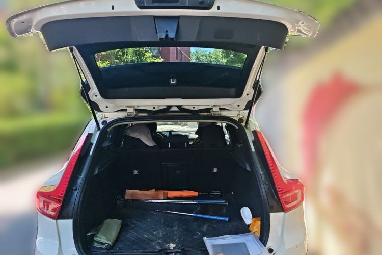 Used Volvo XC40 2021 T4 4x4 SmartDrive Fashion Edition Trunk