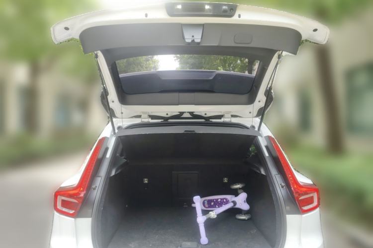 Used Volvo XC40 2021 T3 Smart & Stylish Edition Trunk