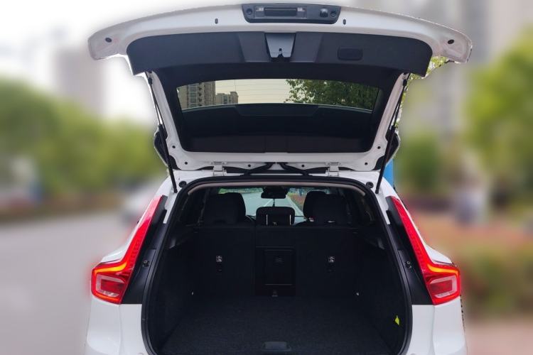 Used Volvo XC40 2021 T3 Smart & Stylish Edition Trunk