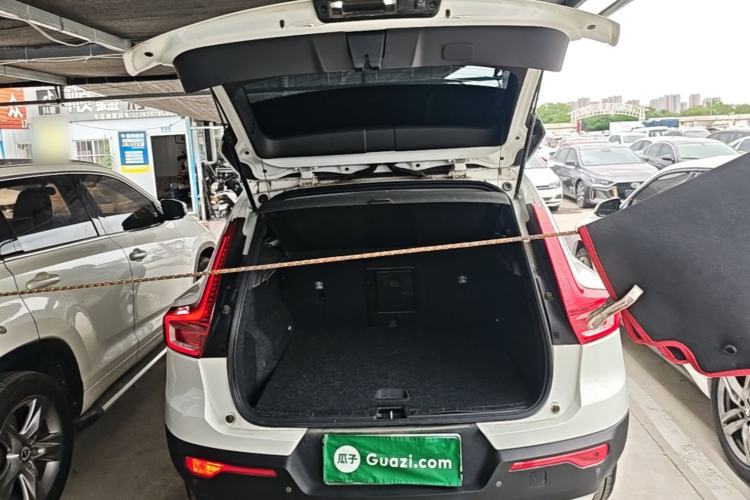 Used Volvo XC40 2021 T3 Smart & Stylish Edition Trunk