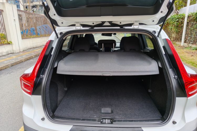 Used Volvo XC40 2021 T3 Smart & Stylish Edition Trunk