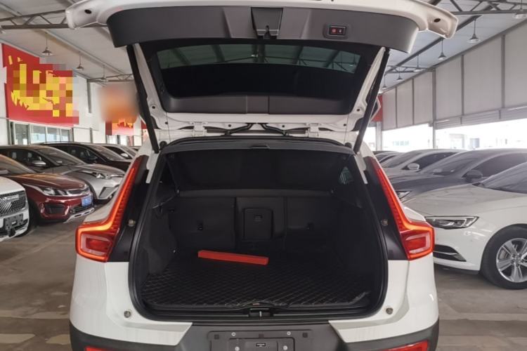 Used Volvo XC40 2021 T3 Smart & Stylish Edition Trunk