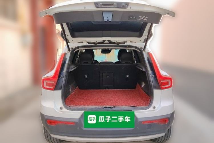 Used Volvo XC40 2021 T4 Four-Wheel Drive Smart Luxury Edition Trunk