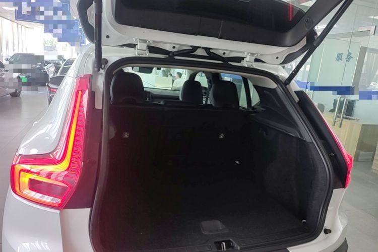 Used Volvo XC40 2021 T4 Four-Wheel Drive Smart Luxury Edition Trunk