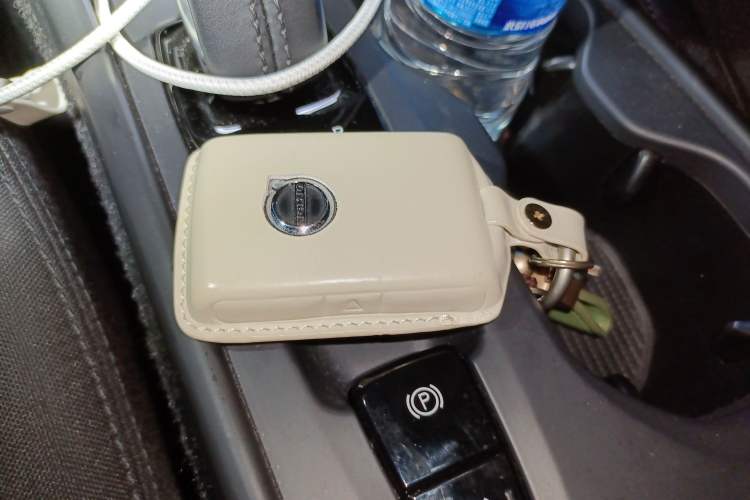 Used Volvo XC40 2021 T4 4x4 SmartDrive Fashion Edition Vehicle Key