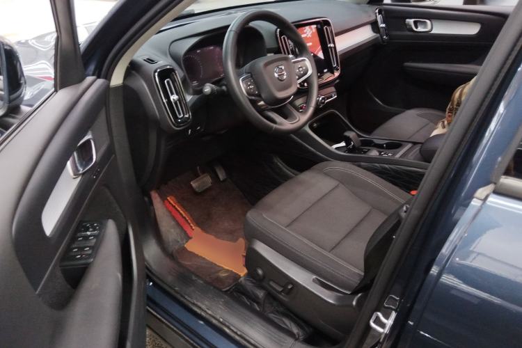 Used Volvo XC40 2022 T4 Four-Wheel Drive Smart & Stylish Edition Driver Seat