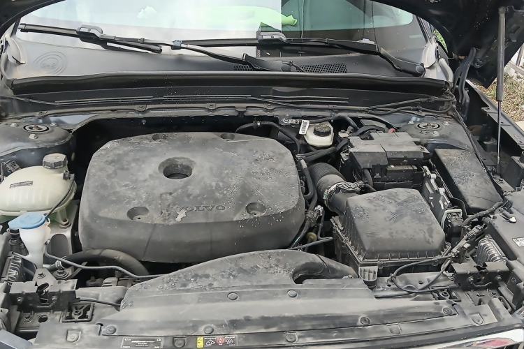 Used Volvo XC40 2022 T4 Four-Wheel Drive Smart & Stylish Edition Engine Bay
