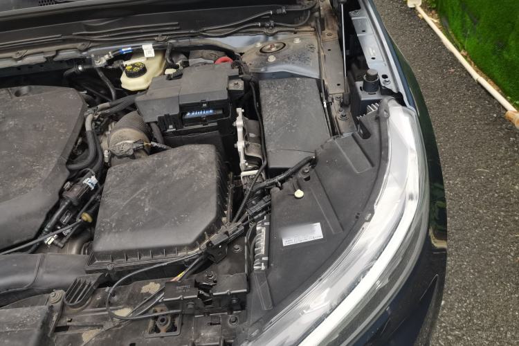 Used Volvo XC40 2022 T4 Four-Wheel Drive Smart & Luxurious Edition Engine Bay Left