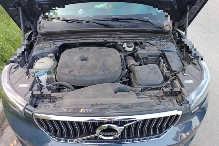 Used Volvo XC40 2022 T4 Four-Wheel Drive Smart & Stylish Edition Engine Bay