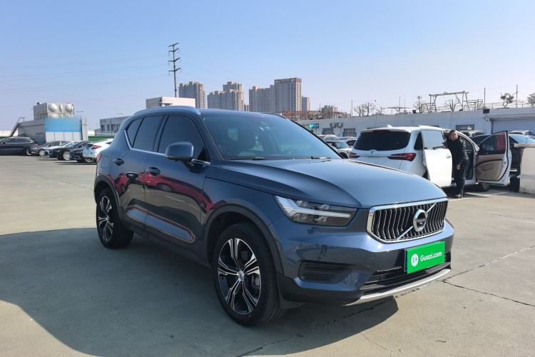 Used Volvo XC40 2022 T4 Four-Wheel Drive Smart & Luxurious Edition Exterior 2
