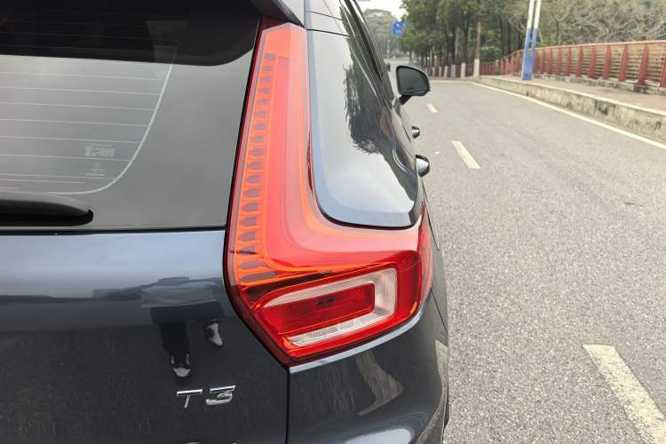 Used Volvo XC40 2022 T3 Smart Fashion Edition Exterior 6