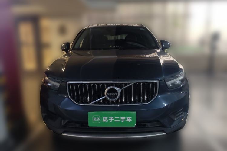 Used Volvo XC40 2022 T4 Four-Wheel Drive Smart & Luxurious Edition Front