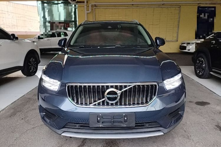 Used Volvo XC40 2022 T4 Four-Wheel Drive Smart & Stylish Edition Front