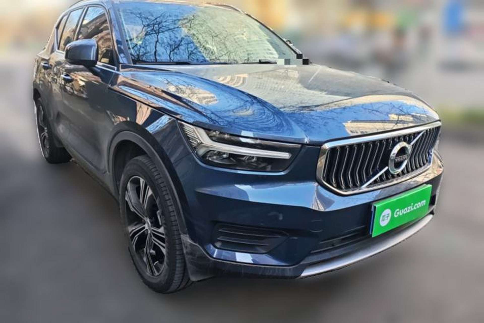 Used Volvo XC40 2022 T4 Four-Wheel Drive Smart & Luxurious Edition Front Right 45 Deg