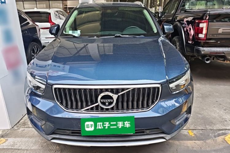 Used Volvo XC40 2022 T4 Four-Wheel Drive Smart & Luxurious Edition Front