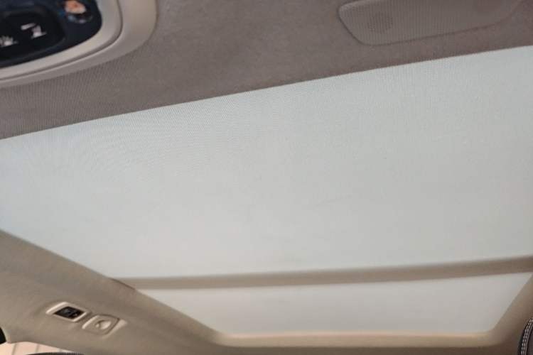 Used Volvo XC40 2022 T4 Four-Wheel Drive Smart & Luxurious Edition Headliner