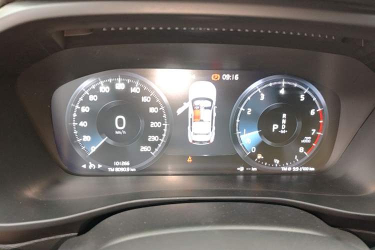 Used Volvo XC40 2022 T4 Four-Wheel Drive Smart & Stylish Edition Instrument Cluster