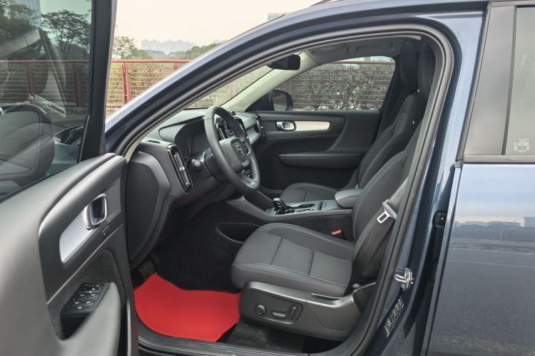Used Volvo XC40 2022 T3 Smart Fashion Edition Interior 1